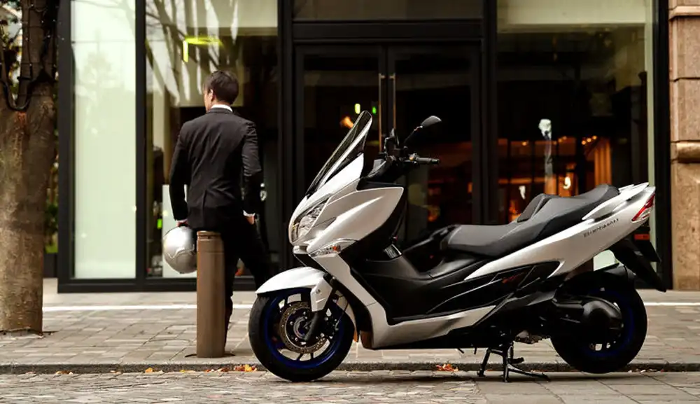 Suzuki Burgman 400